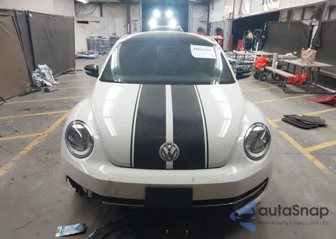 2012 Volkswagen Beetle 2.0T Turbo z USA, uszkodzony, nr VIN 3VWVA7AT0CM626747